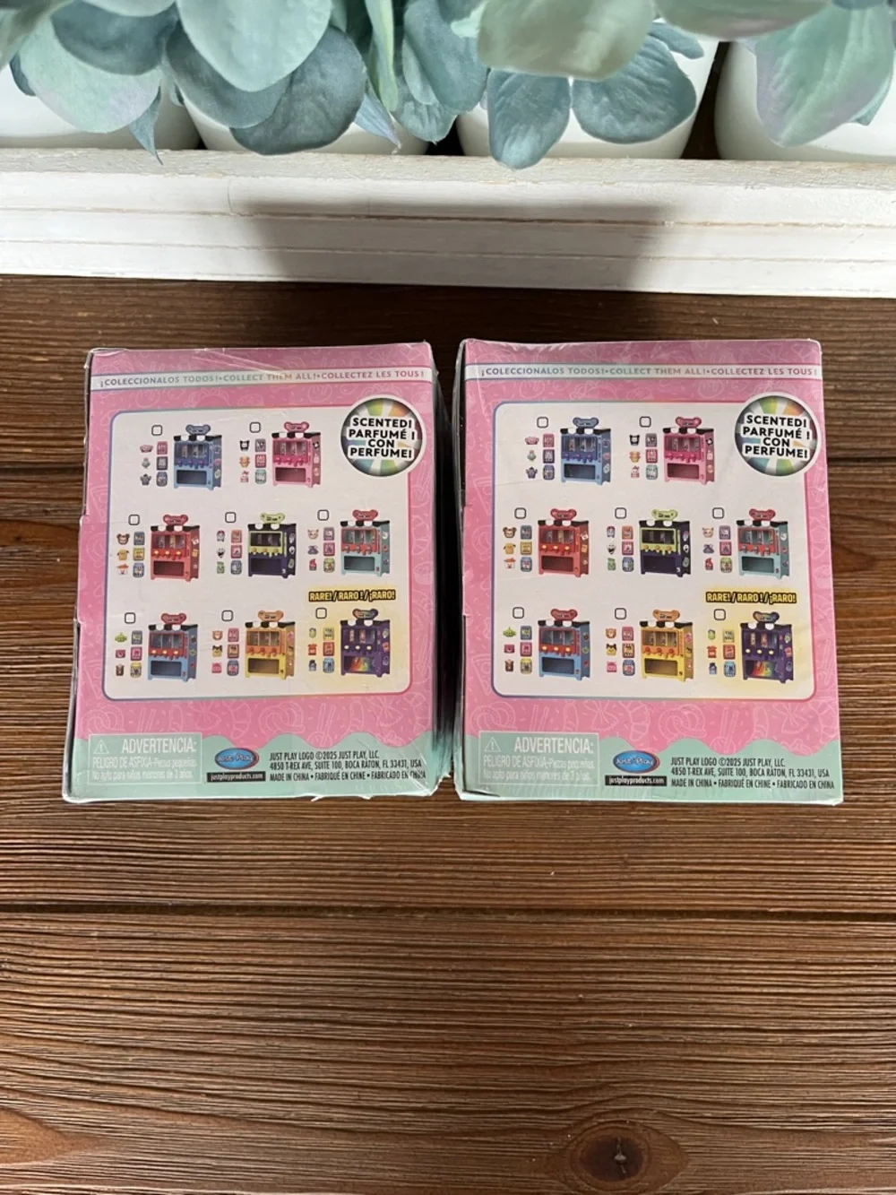 NWT Disney Munchlings Micro Munch Vending Machine Collectable Figures Set of 2